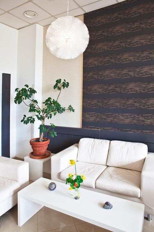 Hotel Adler Greifswald Ngoại thất bức ảnh